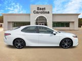 Used 2018 Toyota Camry image 2