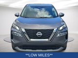 Used 2023 Nissan Rogue SV image 2