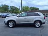 Used 2015 Kia Sorento LX image 3