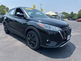 Used 2021 Nissan Kicks S image 3