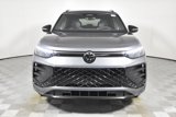 New 2025 Volkswagen Tiguan SE R-Line image 2