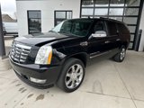 Used 2011 Cadillac Escalade ESV Premium image 3