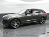Used 2018 Volvo XC60 T6 Momentum w/ Advanced Package image 6
