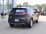 Used 2017 Jeep Cherokee Limited image 3