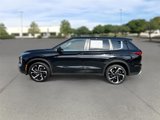 Used 2023 Mitsubishi Outlander SE image 4
