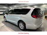 Used 2024 Chrysler Pacifica Touring-L image 5