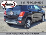 Used 2022 Chevrolet Trax LT w/ LT Convenience Package image 2