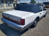 Used 1990 Lincoln Town Car Signature image 6
