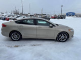 Used 2017 Ford Fusion SE w/ Fusion SE Technology Package image 6