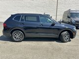 Used 2019 Volkswagen Tiguan SE image 3