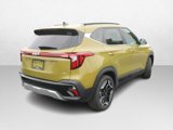 Used 2024 Kia Seltos SX w/ SX Sunroof Package image 3