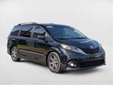 Used 2017 Toyota Sienna SE image 3
