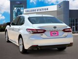 Used 2020 Toyota Camry XLE image 4