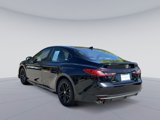 Used 2025 Toyota Camry SE image 3