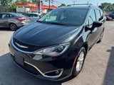 Used 2018 Chrysler Pacifica Touring-L image 3