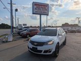 Used 2017 Chevrolet Traverse LT image 2