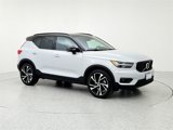 Certified 2022 Volvo XC40 T5 R-Design image 3