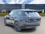 New 2025 Land Rover Range Rover SE image 2