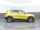 Used 2022 Kia Seltos SX w/ Sunroof Package image 3