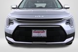 Used 2023 Kia Niro LX image 5