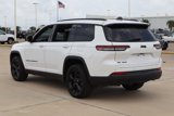 Used 2021 Jeep Grand Cherokee L Laredo image 5