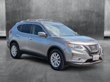 Used 2018 Nissan Rogue SV image 3