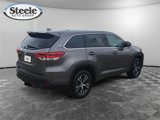 Used 2018 Toyota Highlander LE image 5