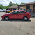 Used 2010 Ford Focus SE image 3