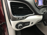 Used 2019 Jeep Cherokee Limited image 4