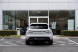 Certified 2025 Porsche Macan image 6