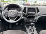 Used 2019 Jeep Cherokee Latitude w/ Cold Weather Group image 6