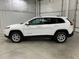 Used 2018 Jeep Cherokee Latitude Plus w/ Cold Weather Group image 3