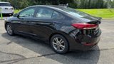 Used 2017 Hyundai Elantra SE image 3