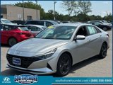 Certified 2022 Hyundai Elantra SEL w/ Convenience Package image 4