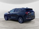 Used 2024 GMC Terrain SLT image 3