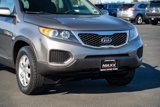 Used 2012 Kia Sorento LX w/ Third Row Pkg image 6