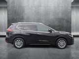 Used 2018 Nissan Rogue SV image 4