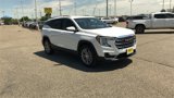 Used 2024 GMC Terrain SLT image 2