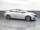 Used 2023 Nissan Versa SV image 3