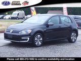 Used 2016 Volkswagen e-Golf SE image 3