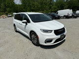 Used 2023 Chrysler Pacifica Touring-L image 5