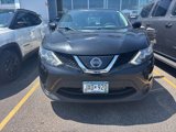 Used 2019 Nissan Rogue Sport S image 2