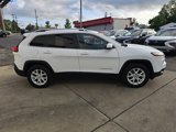 Used 2017 Jeep Cherokee Latitude w/ Cold Weather Group image 4