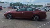 Used 2024 Nissan Altima 2.5 SV image 5