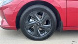 Used 2022 Hyundai Elantra SEL image 4
