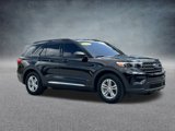 Used 2022 Ford Explorer XLT image 2