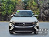 Used 2024 Volkswagen Taos SE image 2