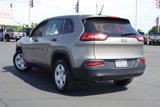 Used 2017 Jeep Cherokee Sport image 2