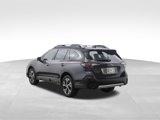 Used 2022 Subaru Outback Touring XT image 3