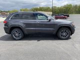 Used 2018 Jeep Grand Cherokee Limited image 2